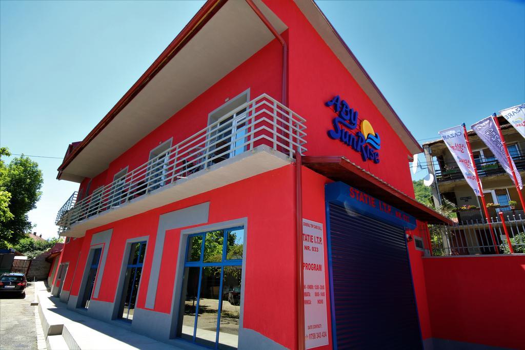 Aby Sunrise Hotel Orsova Exterior photo